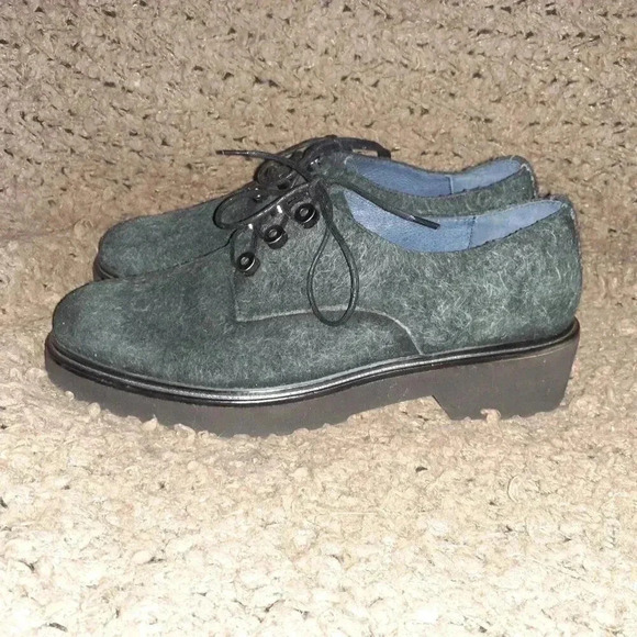 UNITY IN DIVERSITY-Black Hairy Suede-Silver Grommet Eyelets-Oxfords-Sz 37-NM - Picture 2 of 7